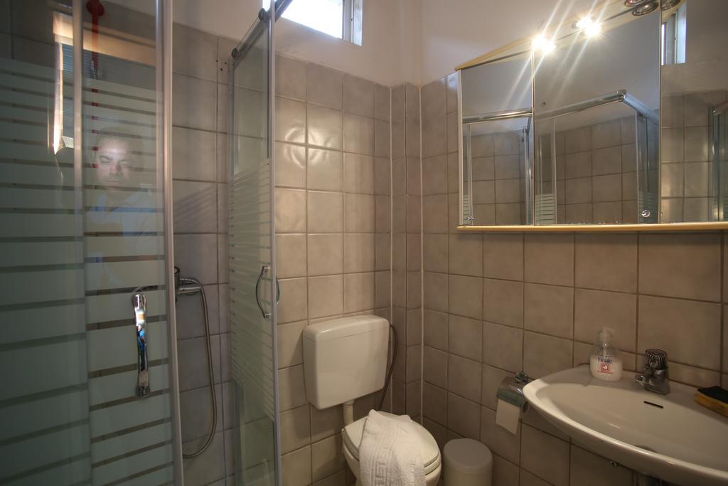 Ermioni Apartments Vrasná 외부 사진