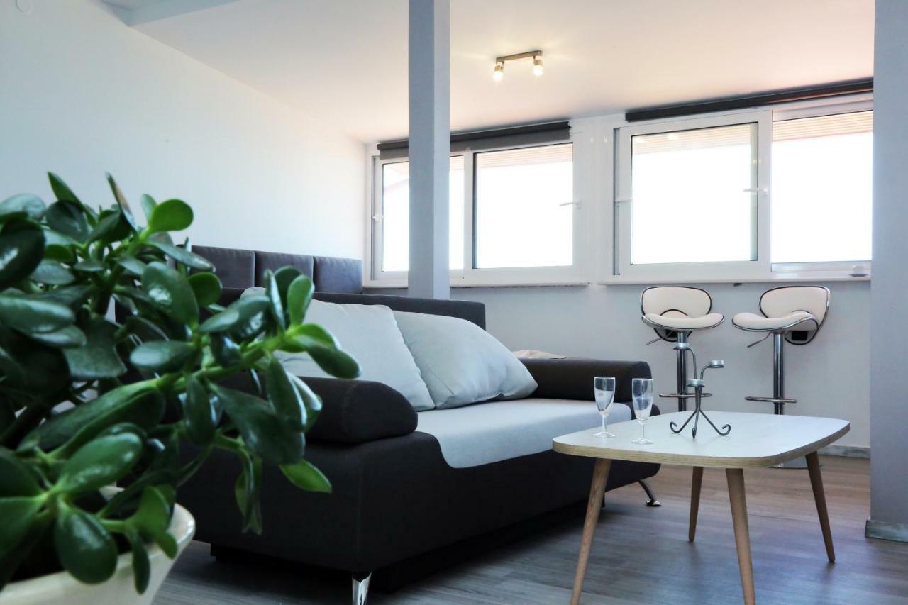 Ermioni Apartments Vrasná 외부 사진